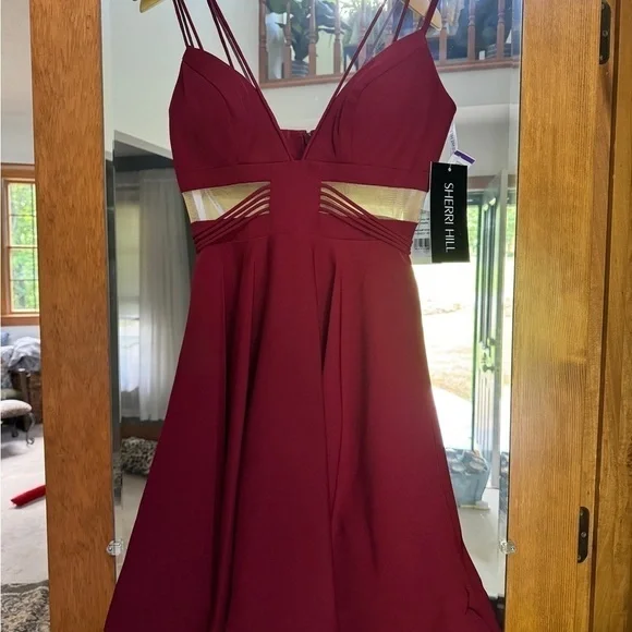 NWT Sherri Hill S15468 Burgundy Mini Dress Size 0 Strappy - Picture 3 of 6